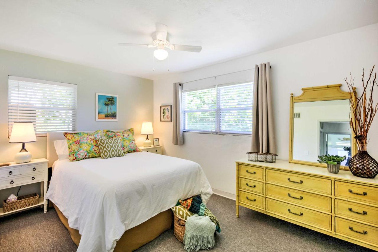 New Smyrna Beach Abode With Fire Pit, Walk To Beach! Exterior foto