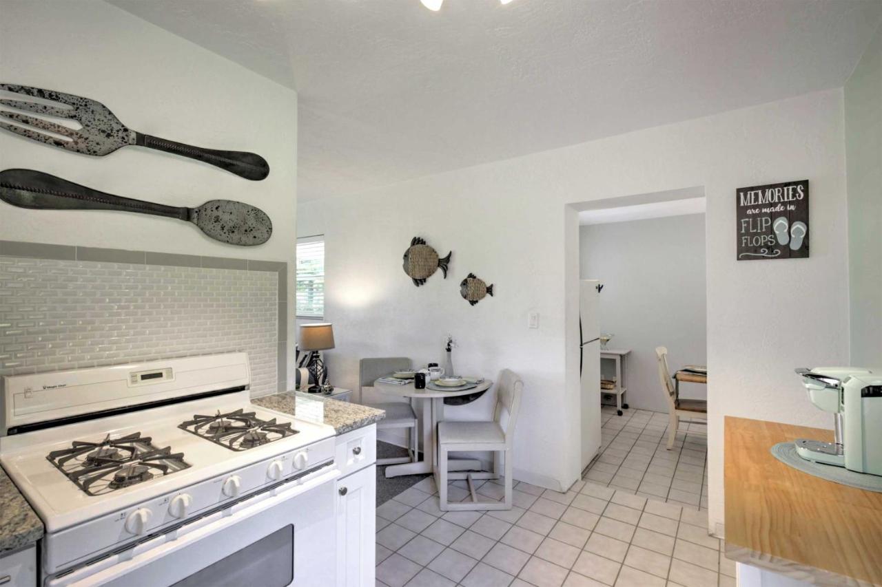 New Smyrna Beach Abode With Fire Pit, Walk To Beach! Exterior foto